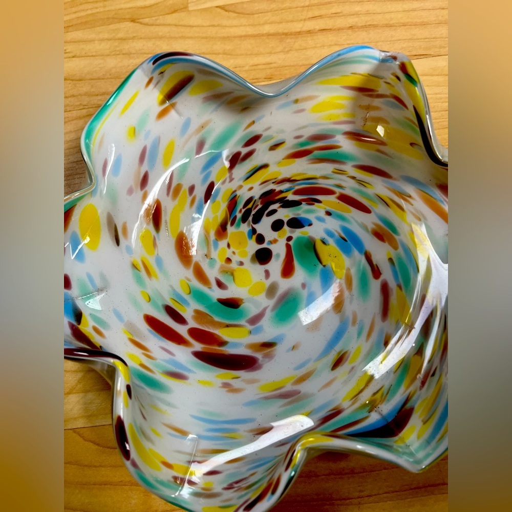 Mid-Century Frutti Tutti Murano art glass bowl 9” inches